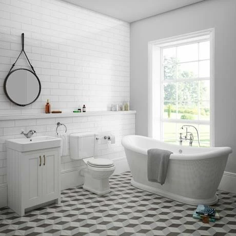 Chatsworth Close Coupled Traditional Toilet + Soft Close Seat 7 Chatsworth Close Coupled Traditional Toilet + Soft Close Seat - Image 7