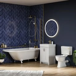 Chatsworth White Traditional Shower Bath Suite - 1700mm With Brushed Brass Screen + White Leg Set