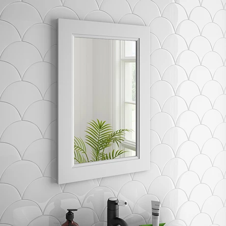 Chatsworth Mirror (600 X 400mm - White) 1 Chatsworth Mirror (600 X 400mm - White)